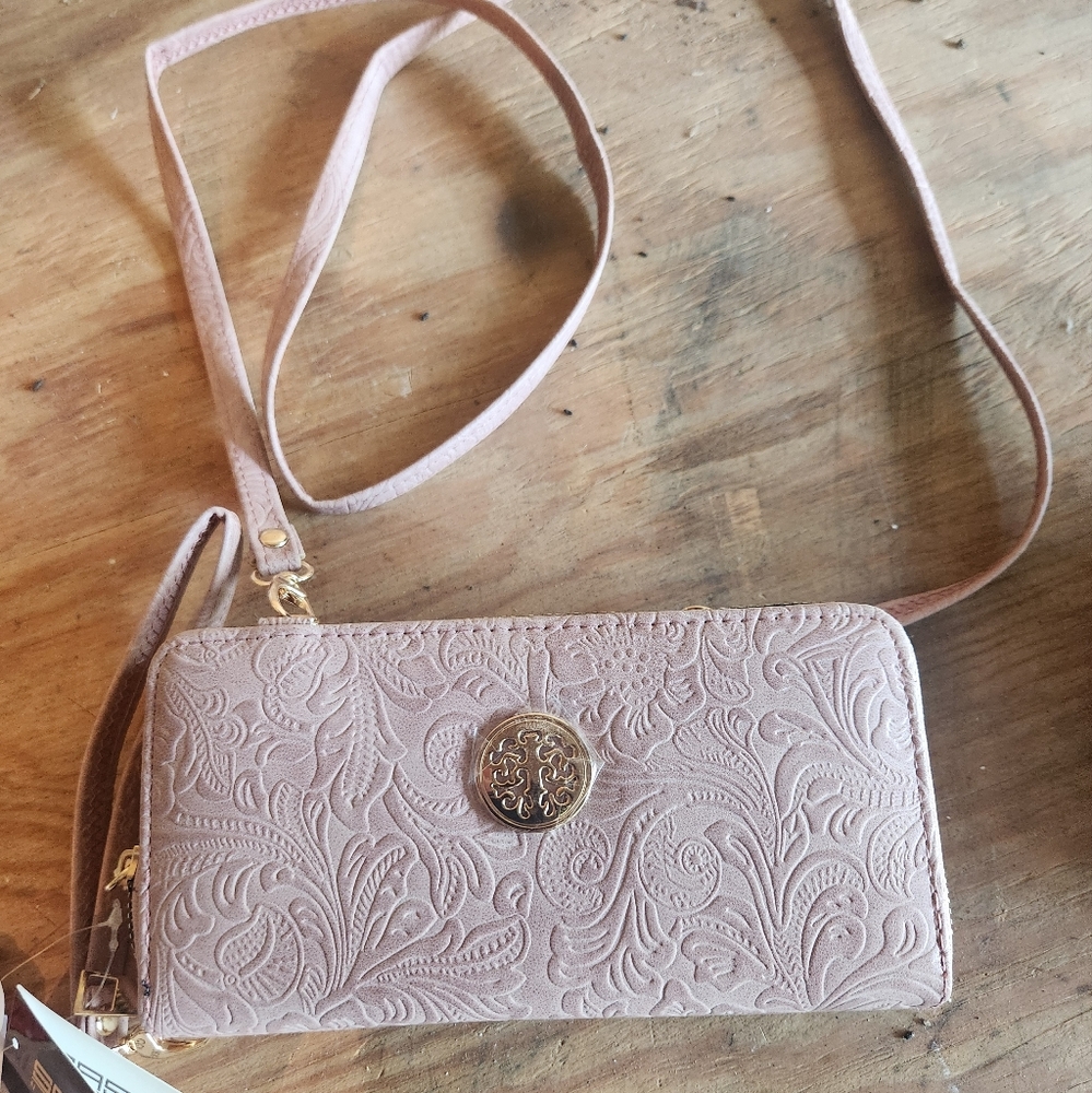 Cross body wallet